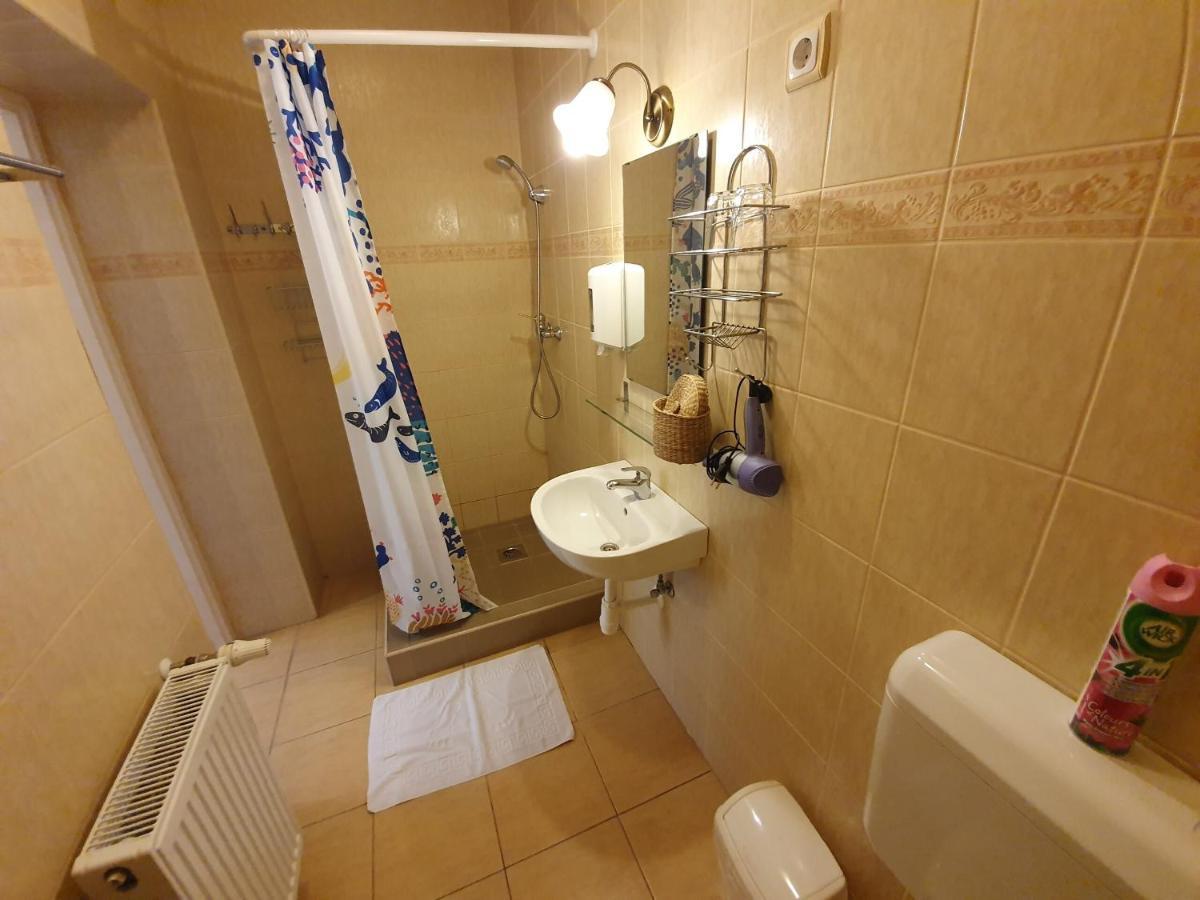 Abigel Vendeghaz Hotel Miskolc Ngoại thất bức ảnh