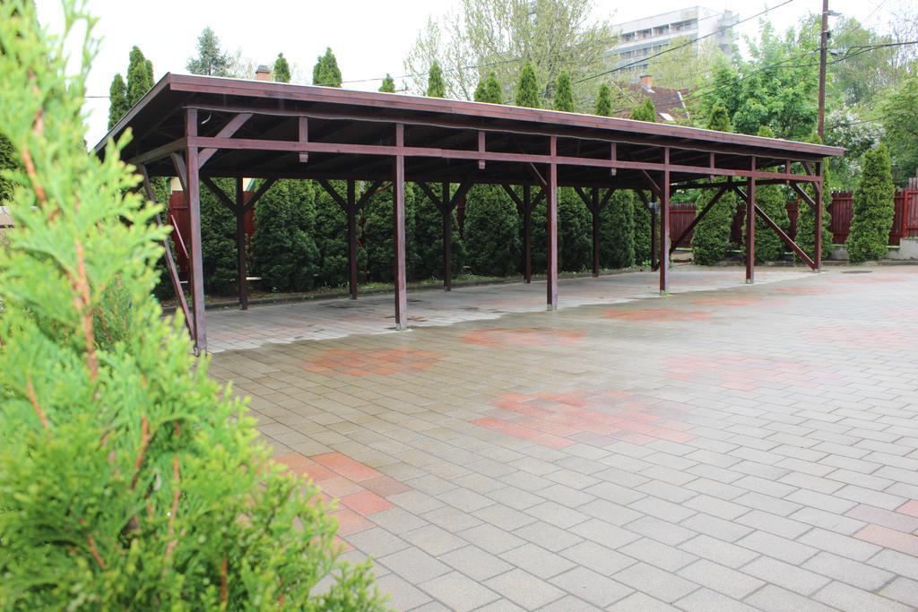 Abigel Vendeghaz Hotel Miskolc Ngoại thất bức ảnh